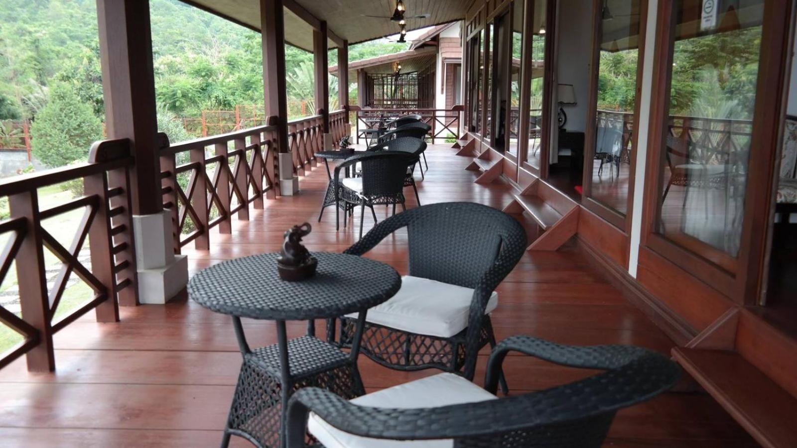 Phubachiang Golf & Resort Pakse Dış mekan fotoğraf