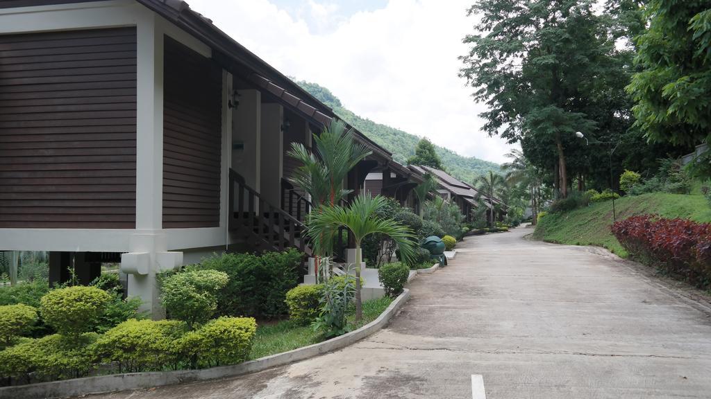 Phubachiang Golf & Resort Pakse Dış mekan fotoğraf